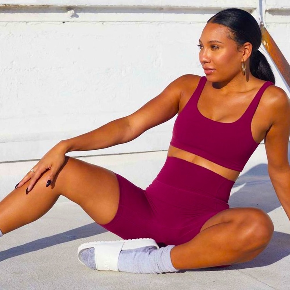 STORI by Katy Hearn - Opposition sports bra Sangria 4